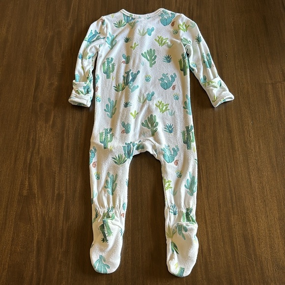 Angel dear cactus zippered footie - 6-9mo - Picture 2 of 3